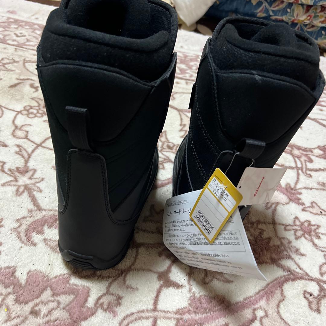 美品 子供用スノーボード 138 未使用ブーツ 24 3点セット 23-24