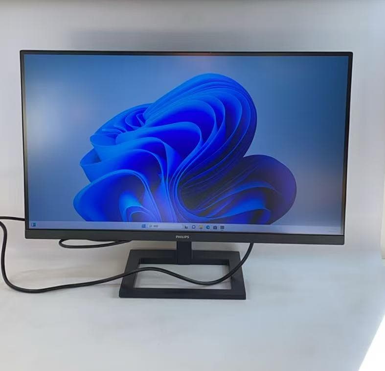 n*u様 4K 27インチモニター 27E1N1900AE/11 フィリップス