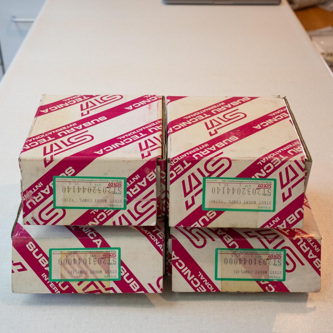 STi 強化ストラットマウント GC8 1台分セット｜未使用品・送料無料