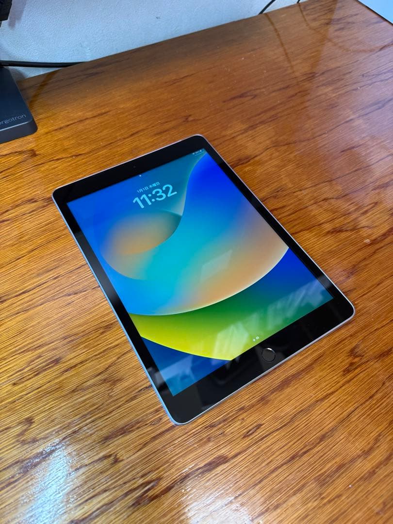 【充電容量100％】iPad 第9世代64GBWi-Fi+Cellular_A1