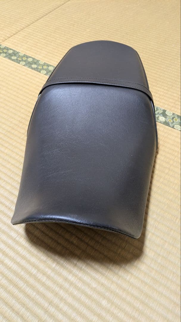 HONDA　CB1100　sc65 純正シート　ｅ-ｃｕｓｈｉｏｎ