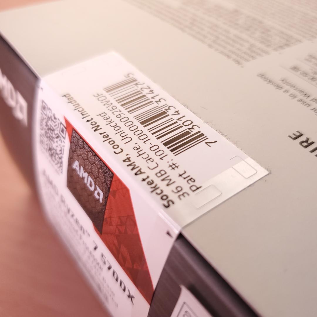 [未使用未開封]AMD Ryzen7 5700X BOX 国内正規品 おまけ付き