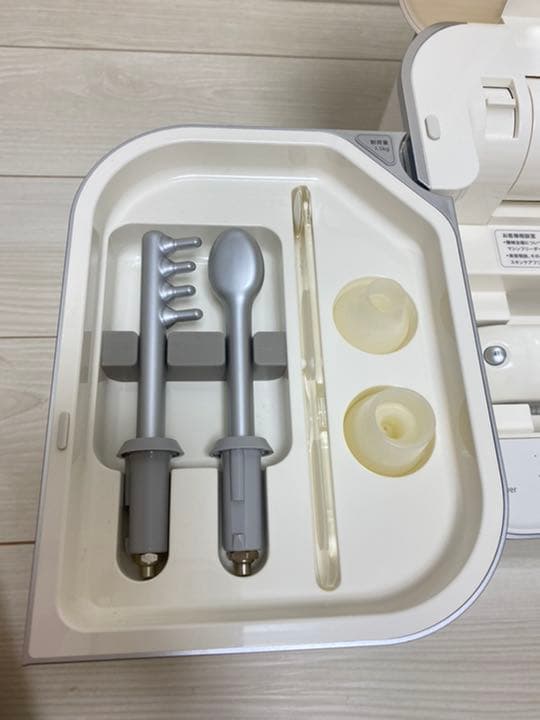 美品　2019年購入　サキナ　　ビジュー