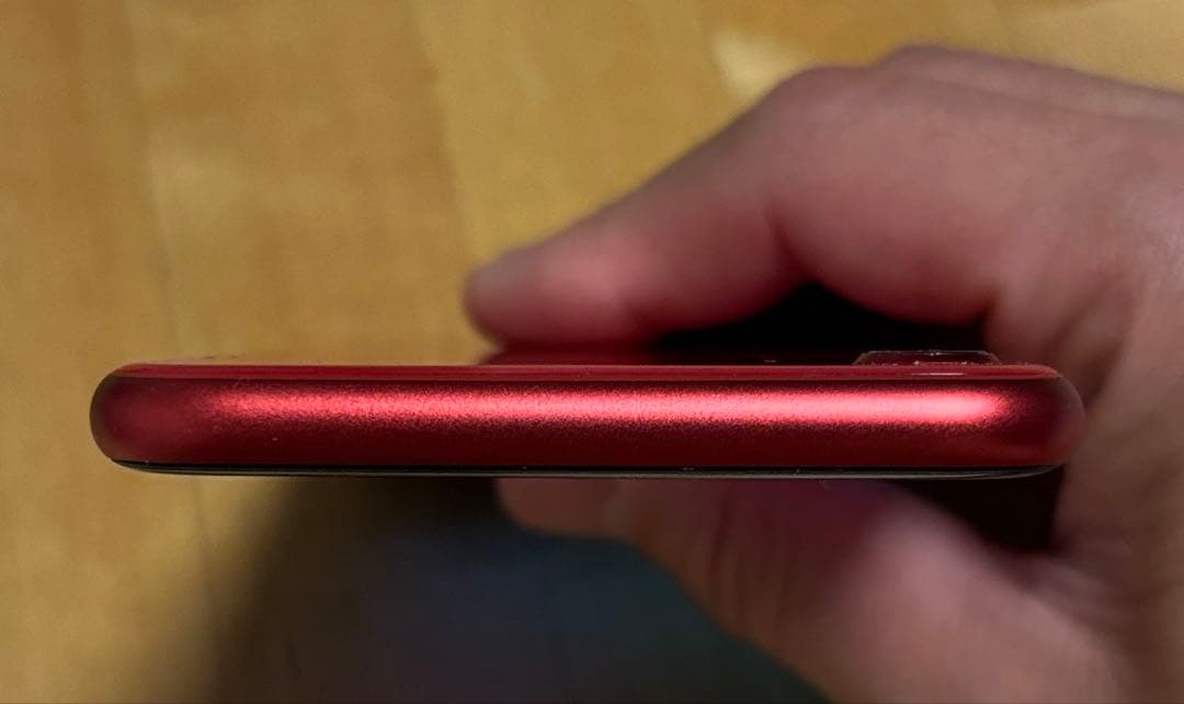 Apple iPhone SE 64GB SIMロック無　画面割れ有り