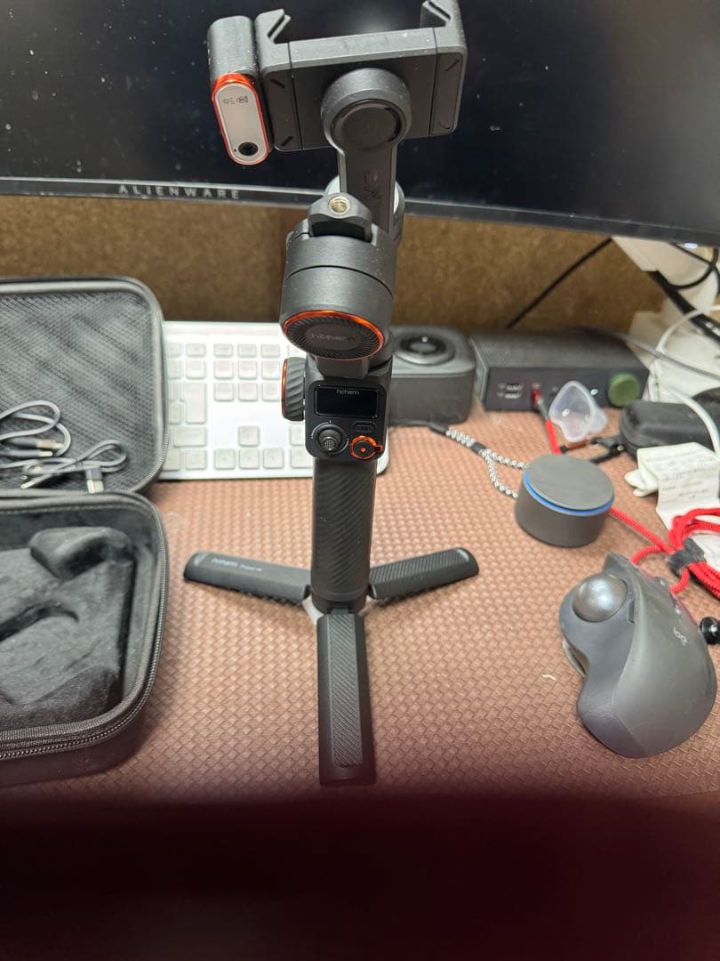 hohem M6 スマホスタビライザーとライトセット