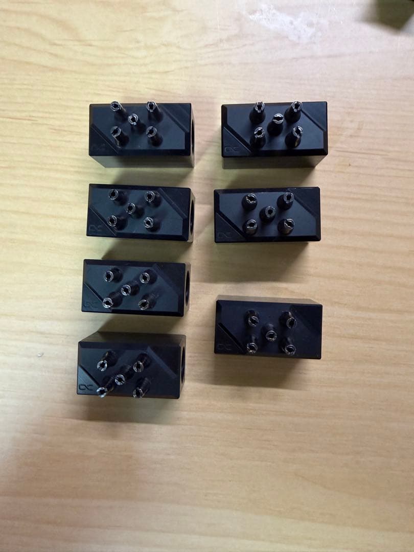 Alphacool MCX ディストリビューター5口