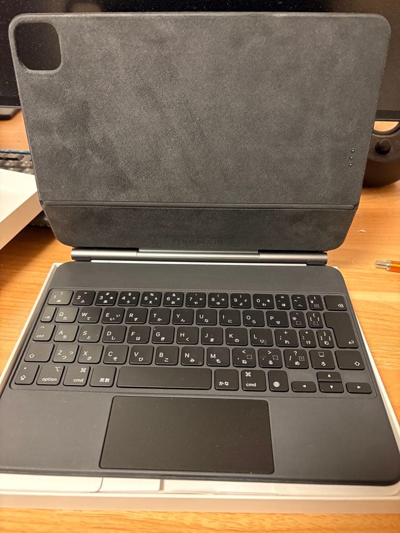 iPad純正　Magic Keyboard