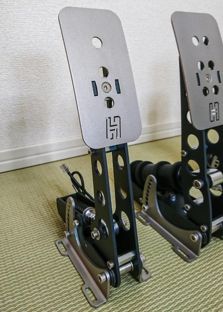 Heusinkveldレーシングシムペダル Sprint 3-pedal 新品