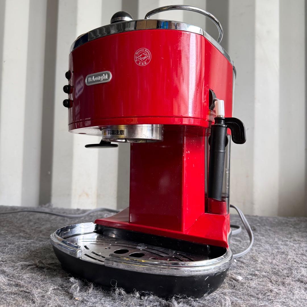 IJ99激安早い者勝ち✨　デロンギ エスプレッソカプチーノメーカー EC0310