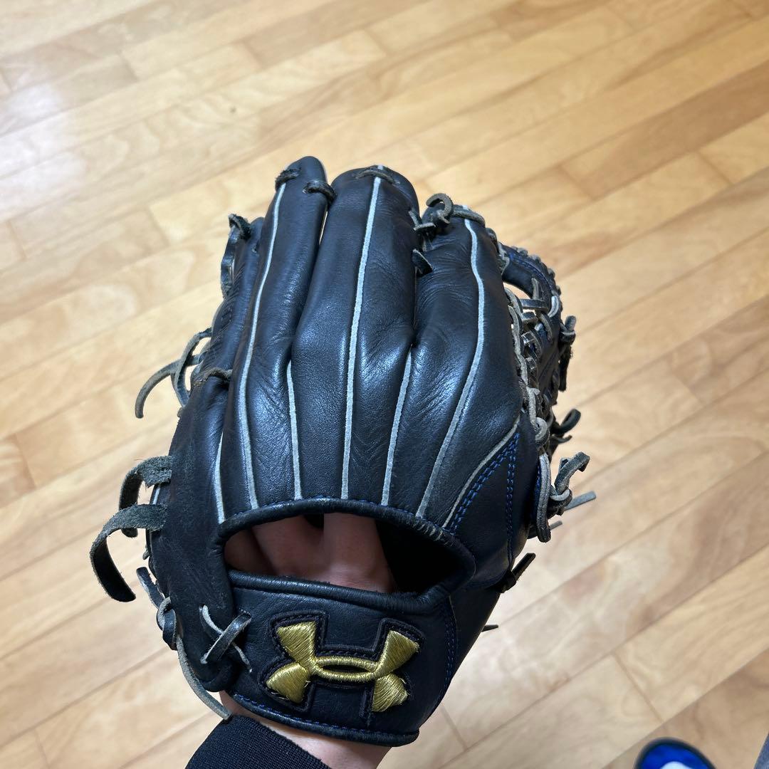 s*r様 アンダーアーマー硬式外野グラブ