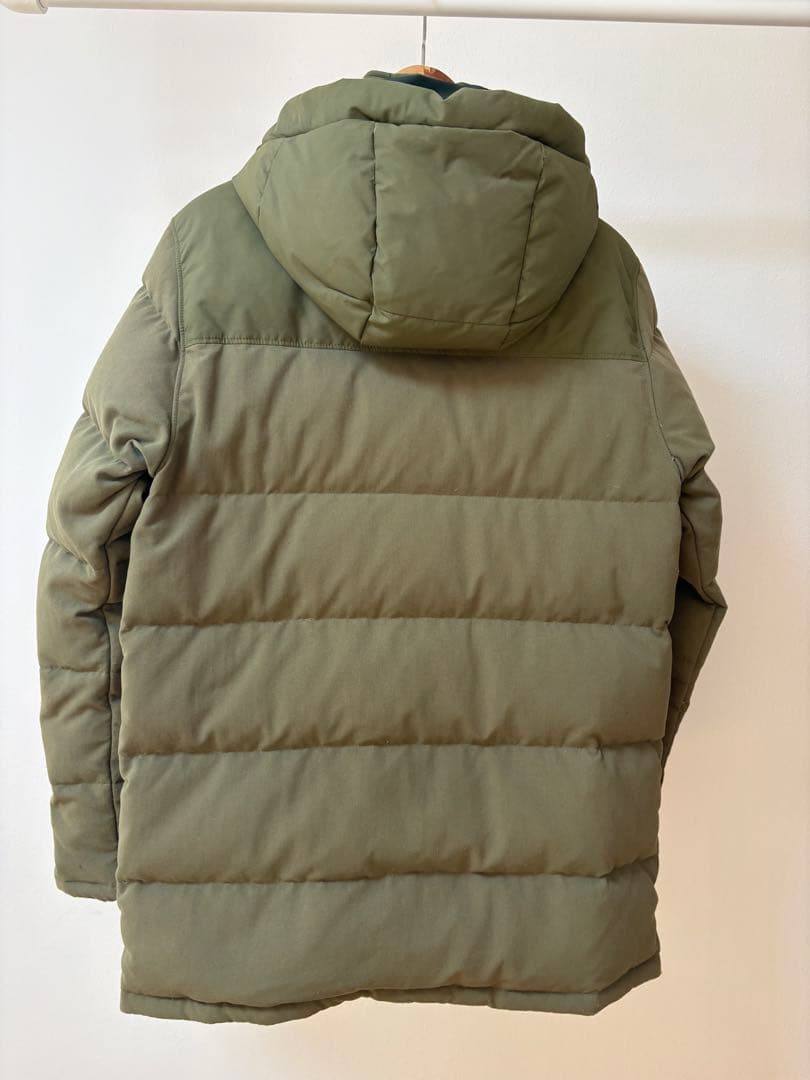 Patagonia ダウンジャケット オリーブ色