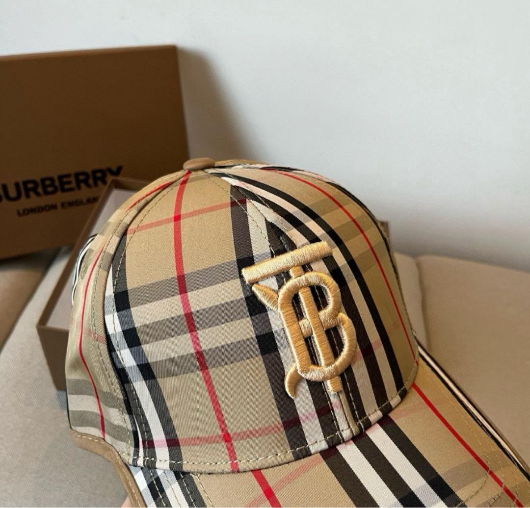 Burberry 帽 ベースボールキャップ