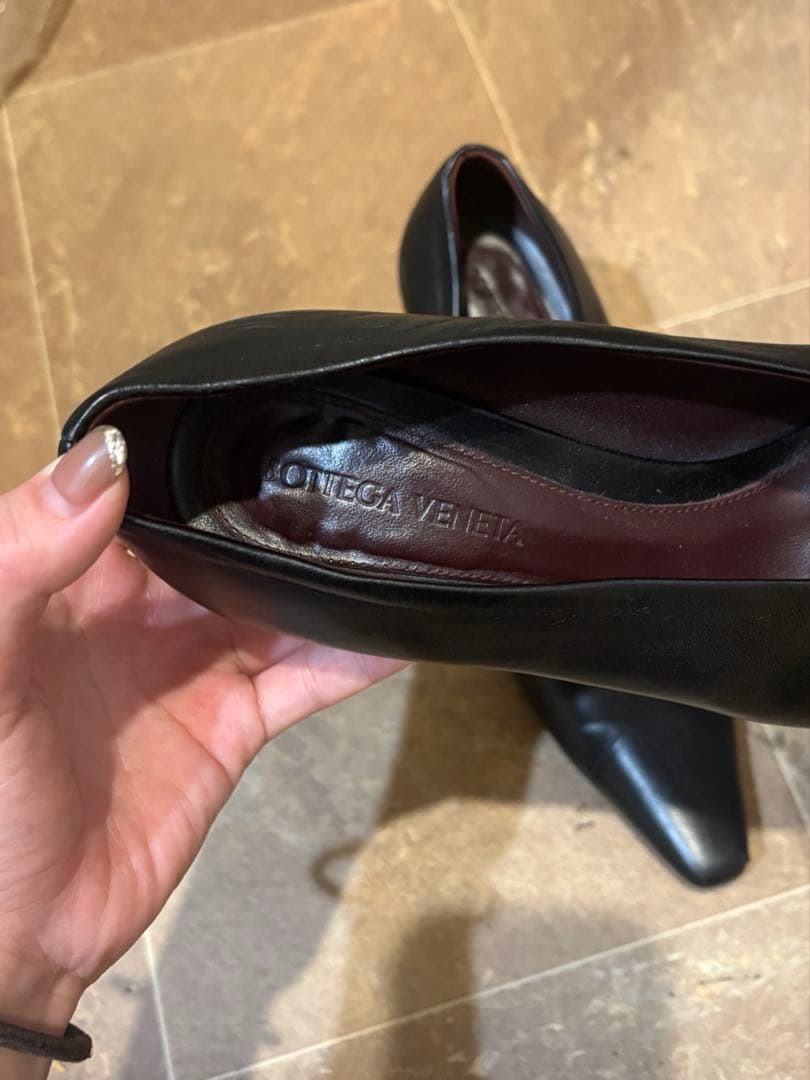 ボッテガヴェネタ レザーパンプス ブラック アーモンドパンプス　正規品