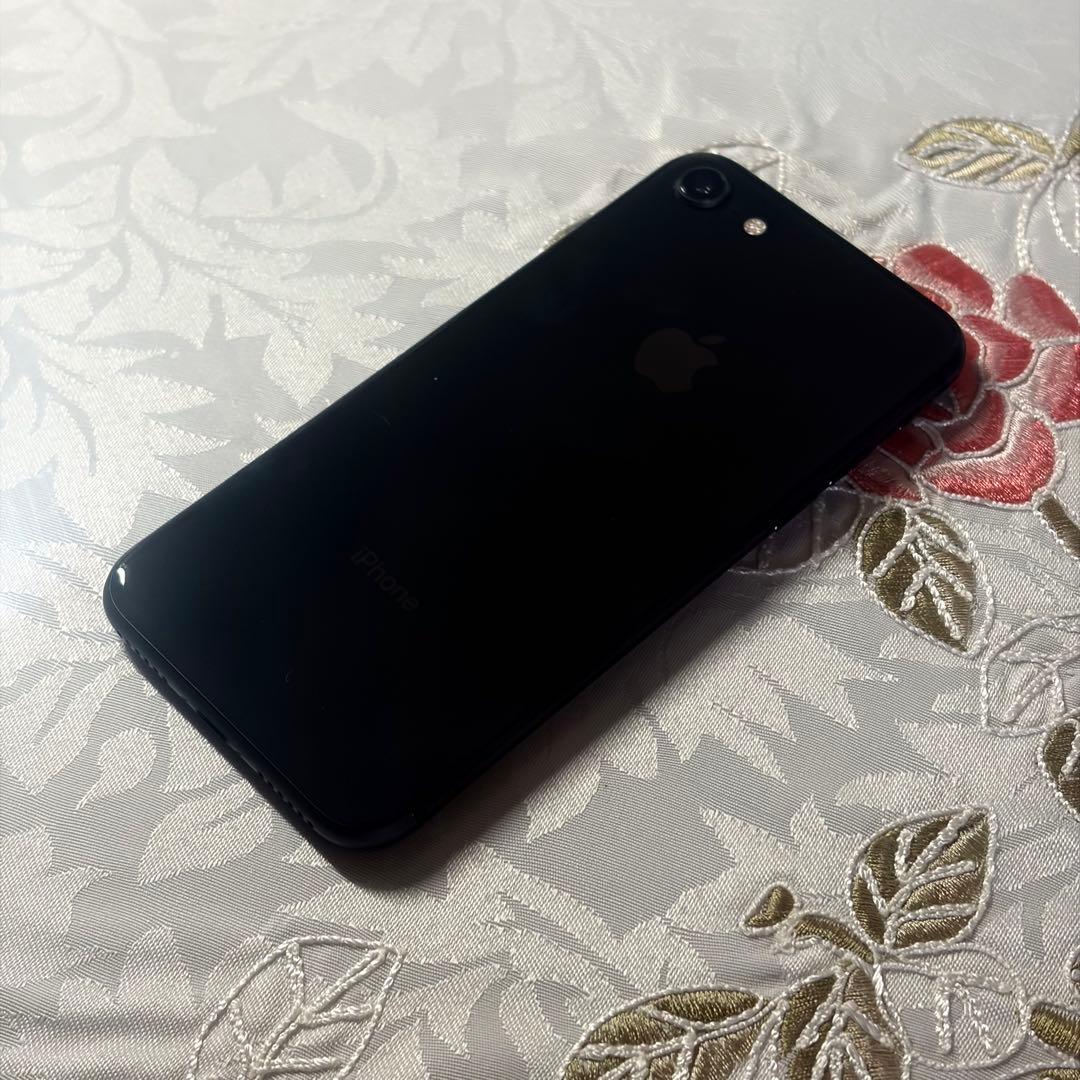 Apple iPhone 8 ブラック 64GB