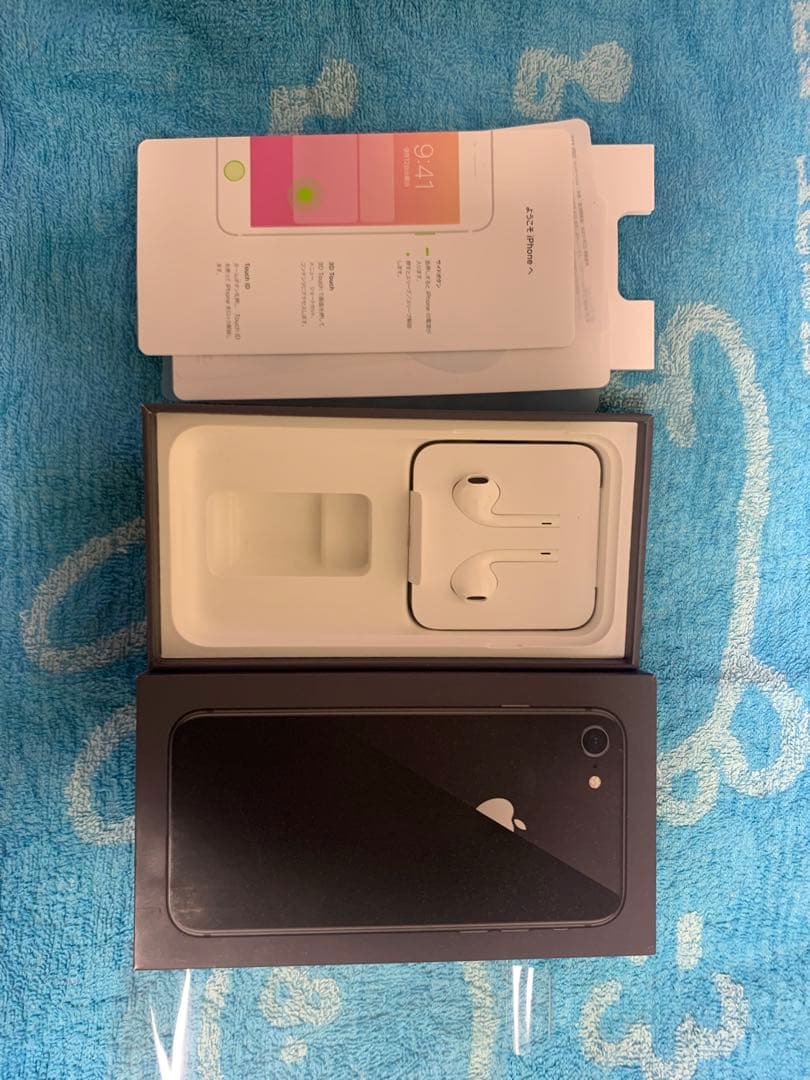 【完動品、美品、SIMフリー】Apple iPhone 8 スペースグレー 本体