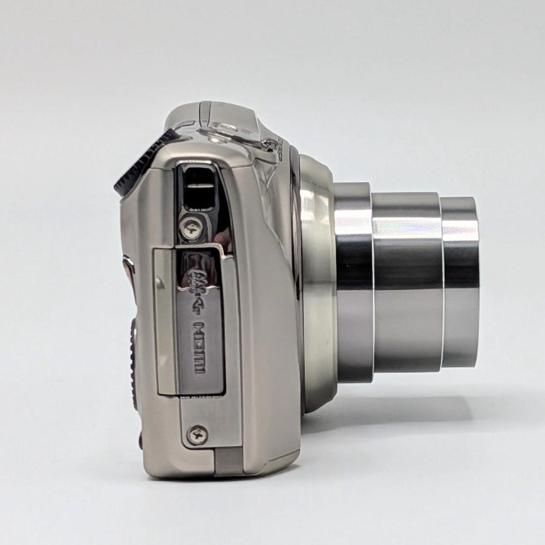 【極美品】FUJIFILM FinePix F800EXR