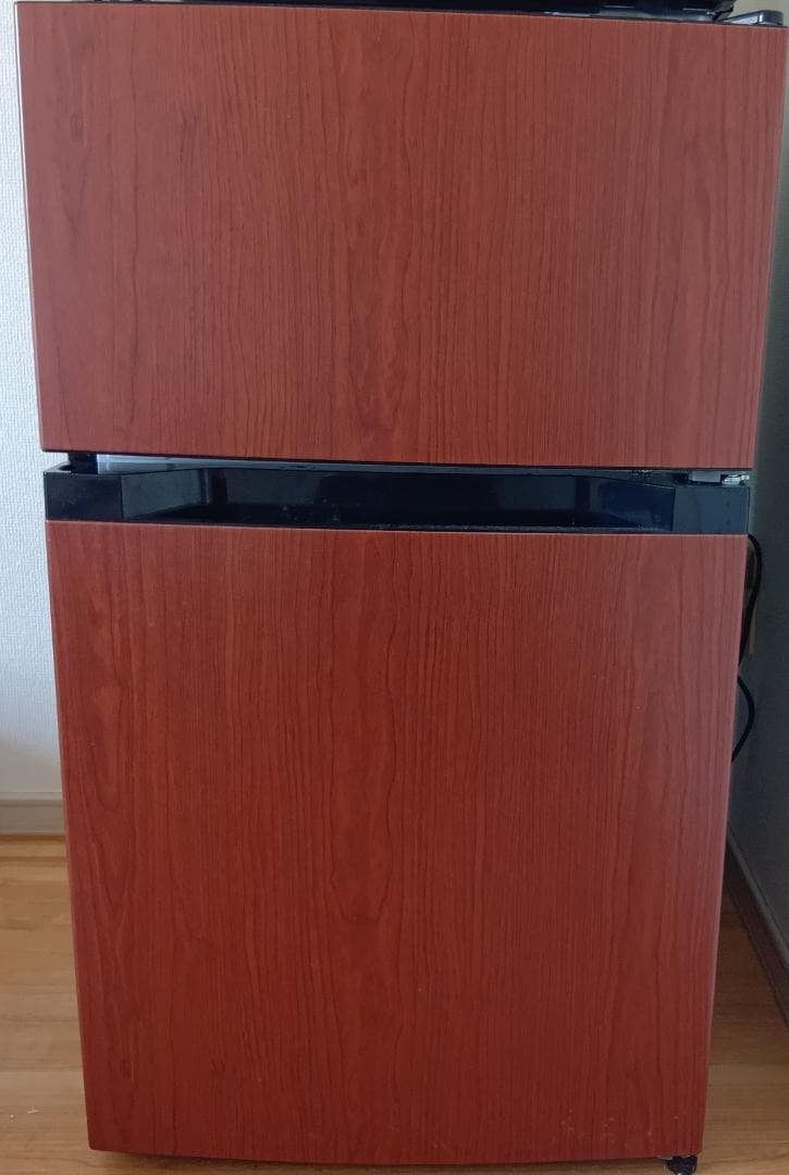 【コメなし即決もOK】2022年製　冷凍冷蔵庫　87L木目調　PRC-B092D
