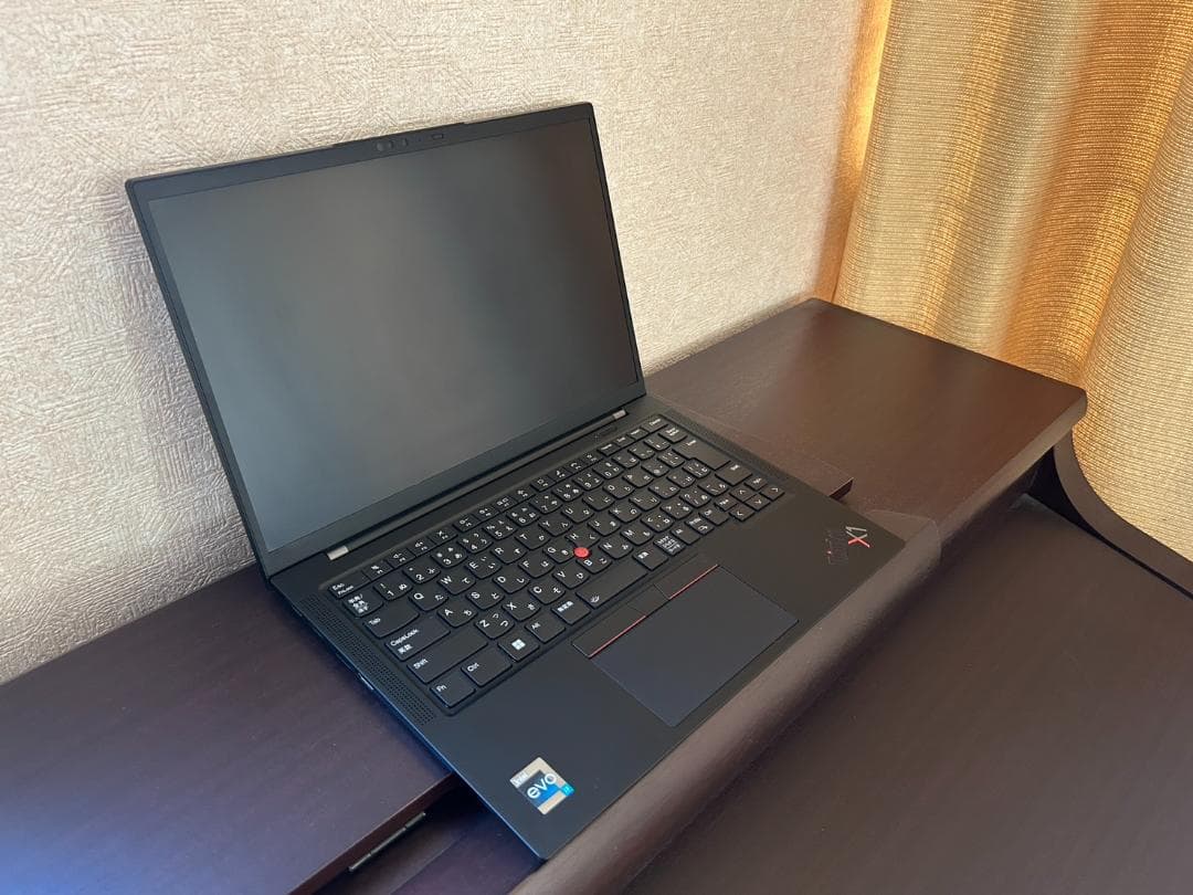 ThinkPad X1 Carbon Gen10【米沢生産モデル】