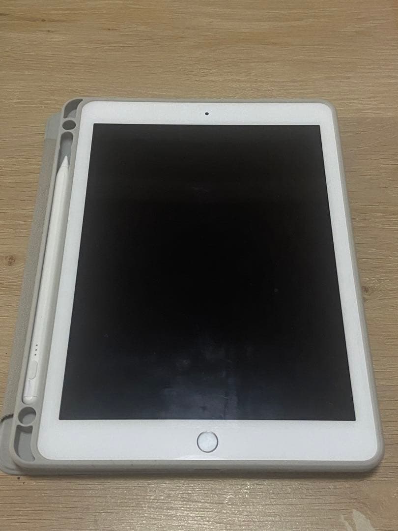 IPad （第六世代）9.7インチ 32GB wifi ペンシルセット