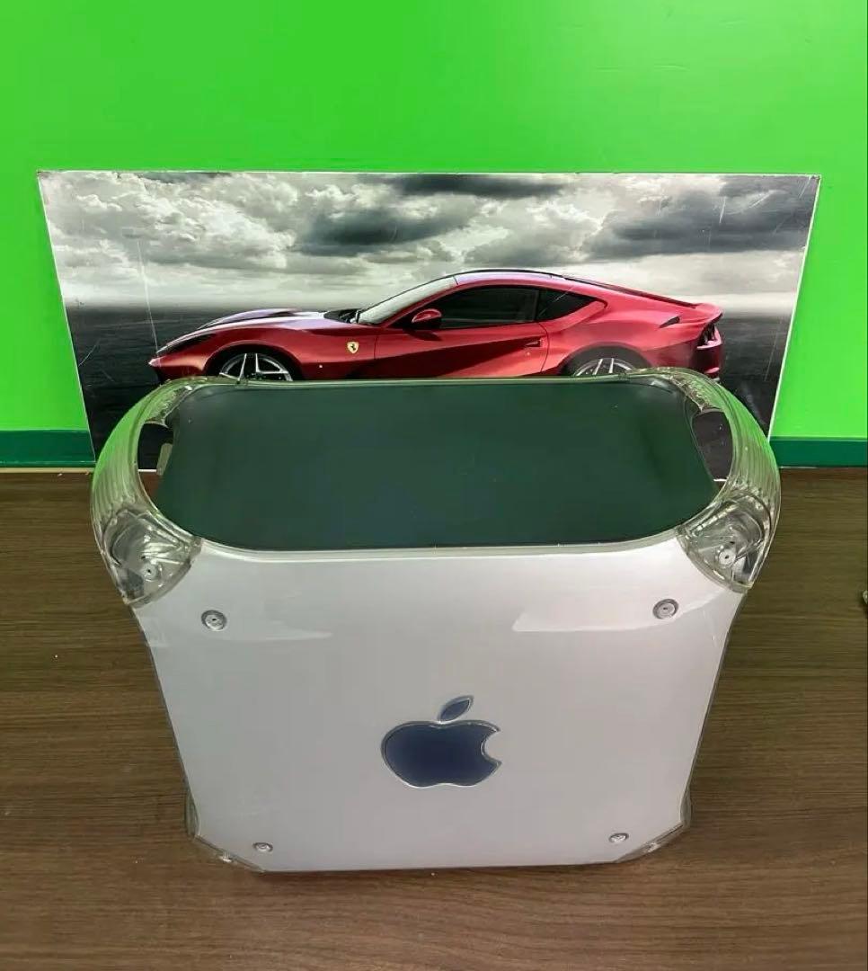 Apple power Mac G4 デュアルCPU500 MHzと黒キーボード