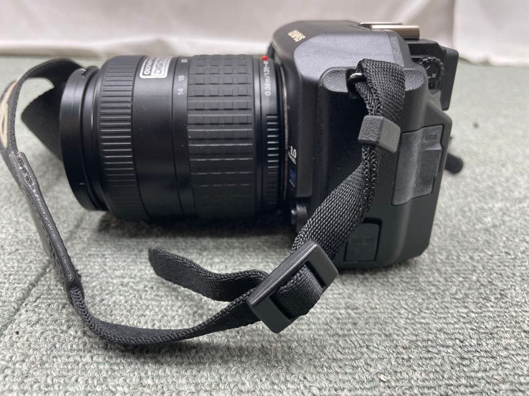 OLYMPUS オリンパス E-300 デジタル一眼レフカメラ