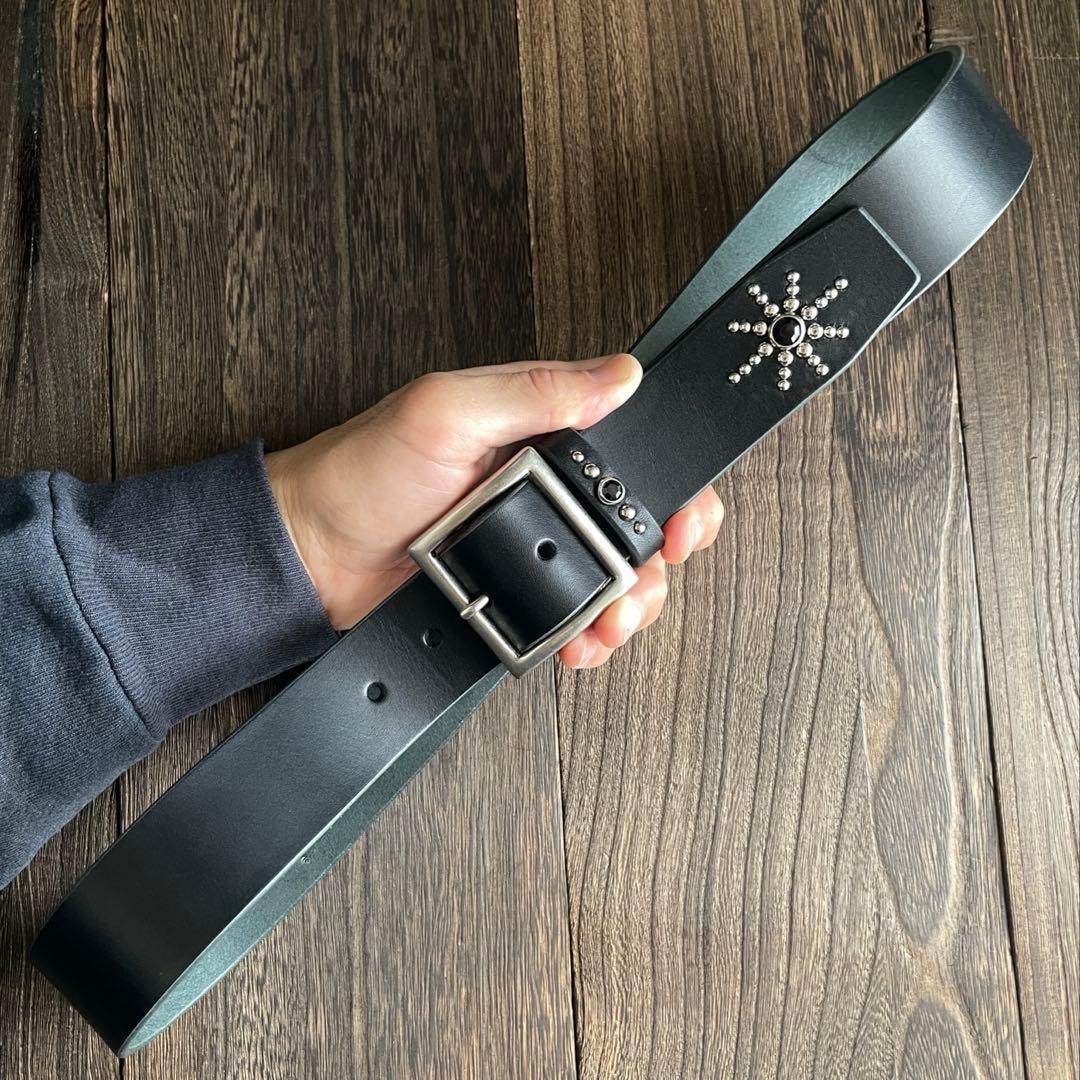 スタッズギャリソンベルト　牛ヌメ　シルバー　38mm HTC CALEE