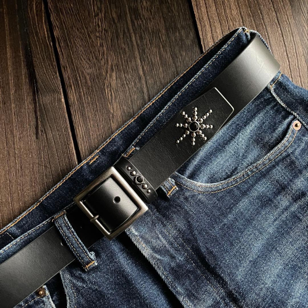 スタッズギャリソンベルト　牛ヌメ　シルバー　38mm HTC CALEE