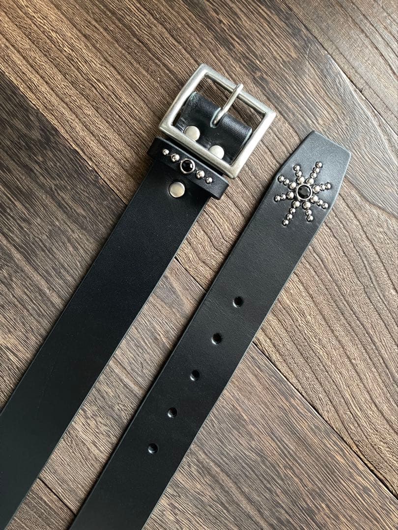 スタッズギャリソンベルト　牛ヌメ　シルバー　38mm HTC CALEE