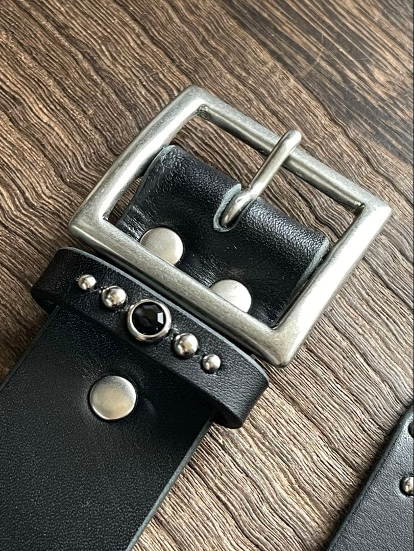 スタッズギャリソンベルト　牛ヌメ　シルバー　38mm HTC CALEE