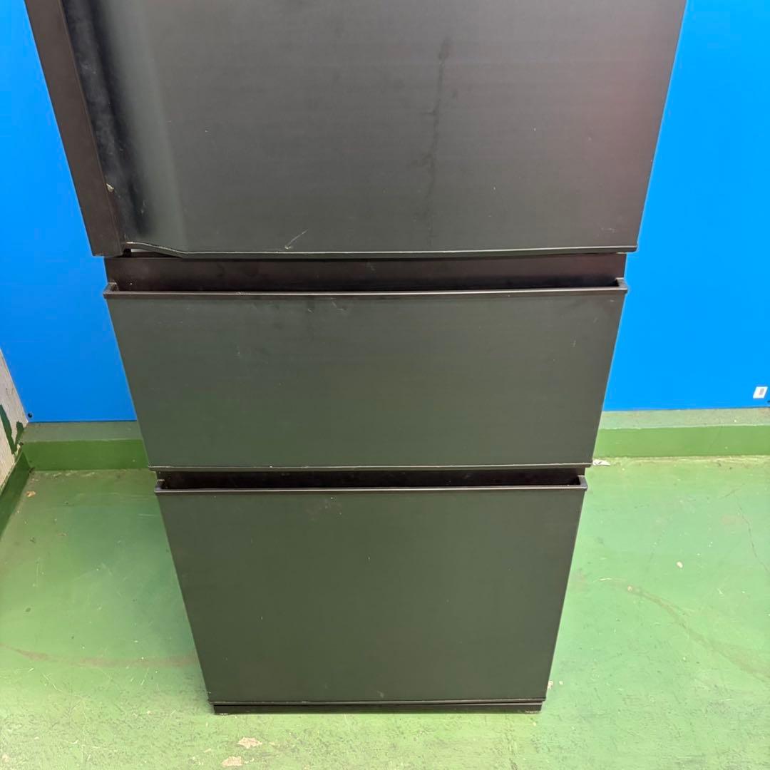 633 TOSHIBA 2022年製　大型冷蔵庫　右開き　300L以上　326L