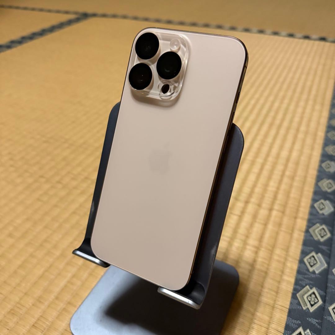 iPhone 16 pro max バッテリー最大容量100%(実質101%)