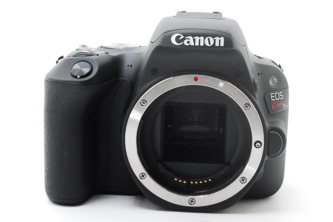 バッグ付 Canon Kiss X9 Wi-Fi搭載 トリプルレンズセット