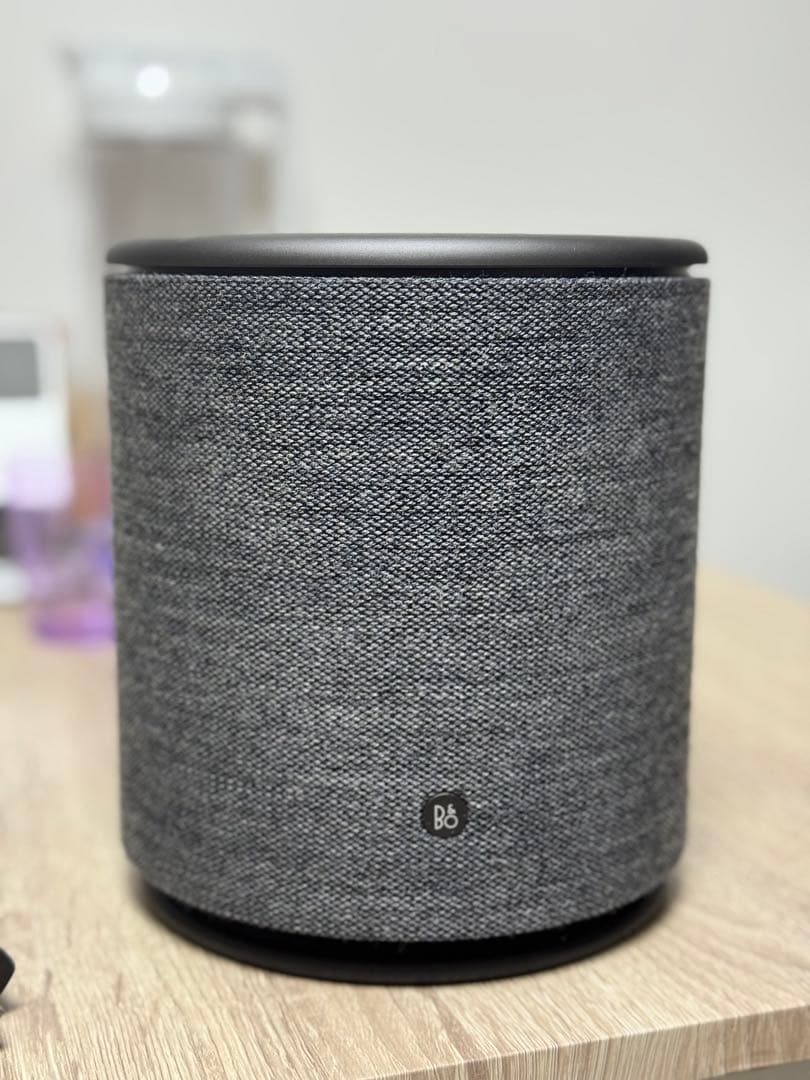 B&O スマートスピーカー グレー