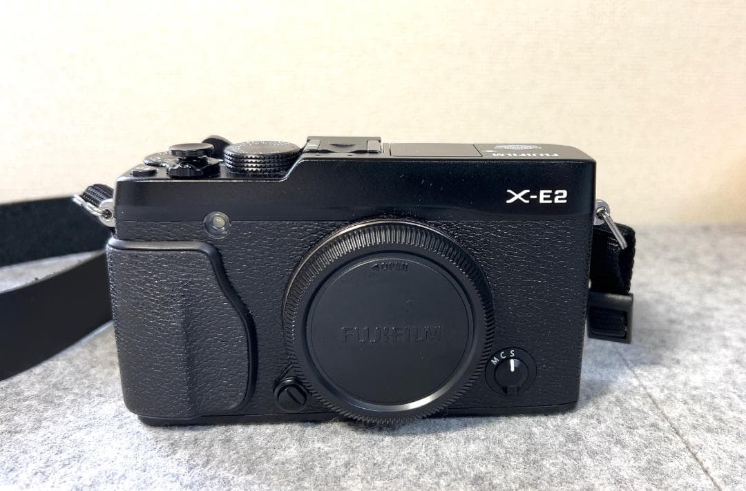 Fujifilm X-E2 ミラーレス一眼 本体
