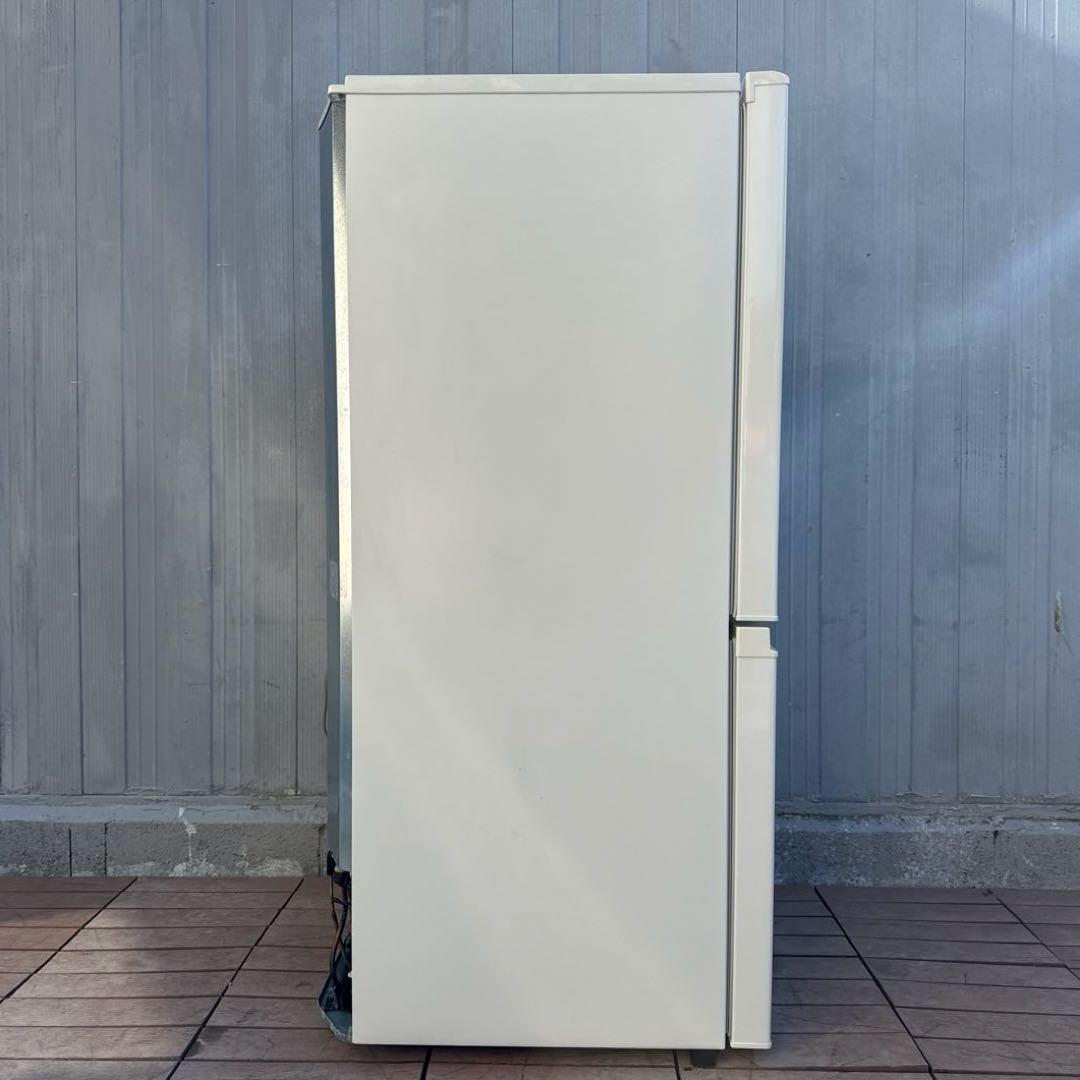 送料込 AQUA 冷蔵庫（157L・右開き） 2ドア ミルク AQR-16D