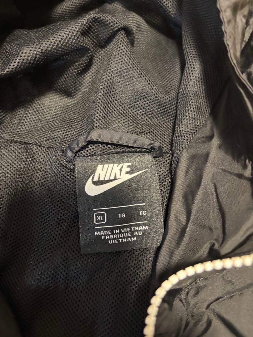 Nike ランニングウェア　ナイロンジャケット　ヴェイパーフライ　ショックス