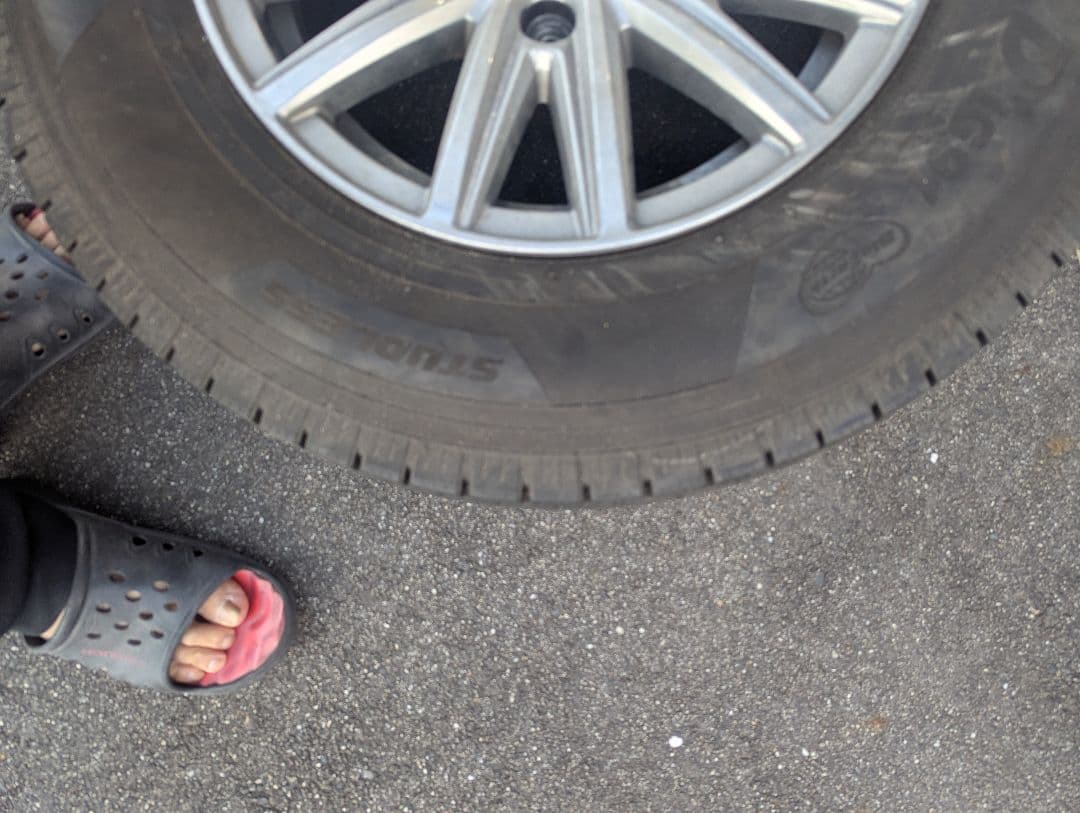 Yokohama 195/80R15 スタッドレスタイヤセットハイエース用