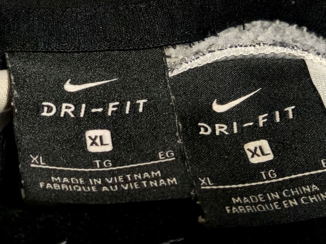 定価3万5000円 NIKE 裏起毛 4枚 パーカー セット ロゴアップ 上