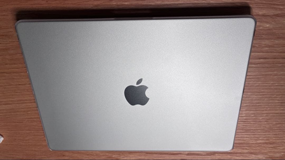 美品 MacBookPro M4Pro 24GB 1TB シルバー