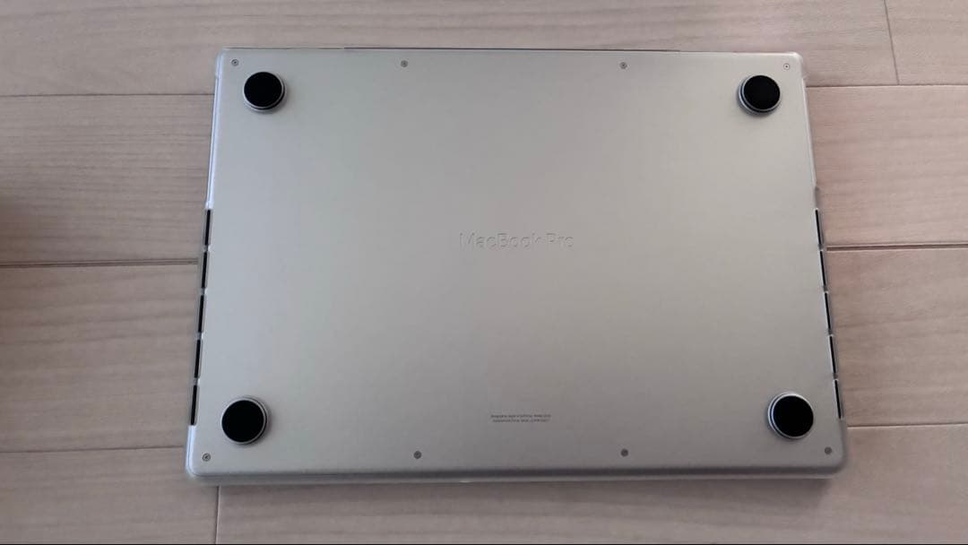 美品 MacBookPro M4Pro 24GB 1TB シルバー