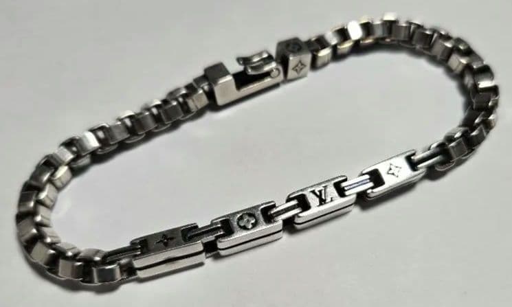 ​【極美品】LOUIS VUITTON ブレスレット・ テーラー M1149 M