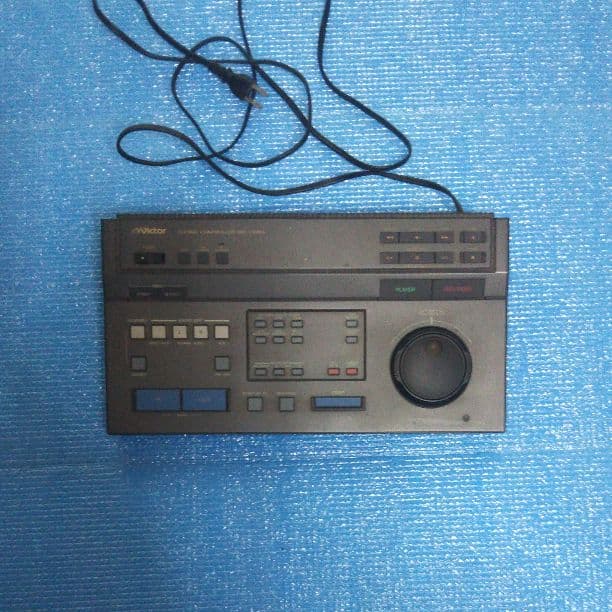 ビクターエディングコントローラー