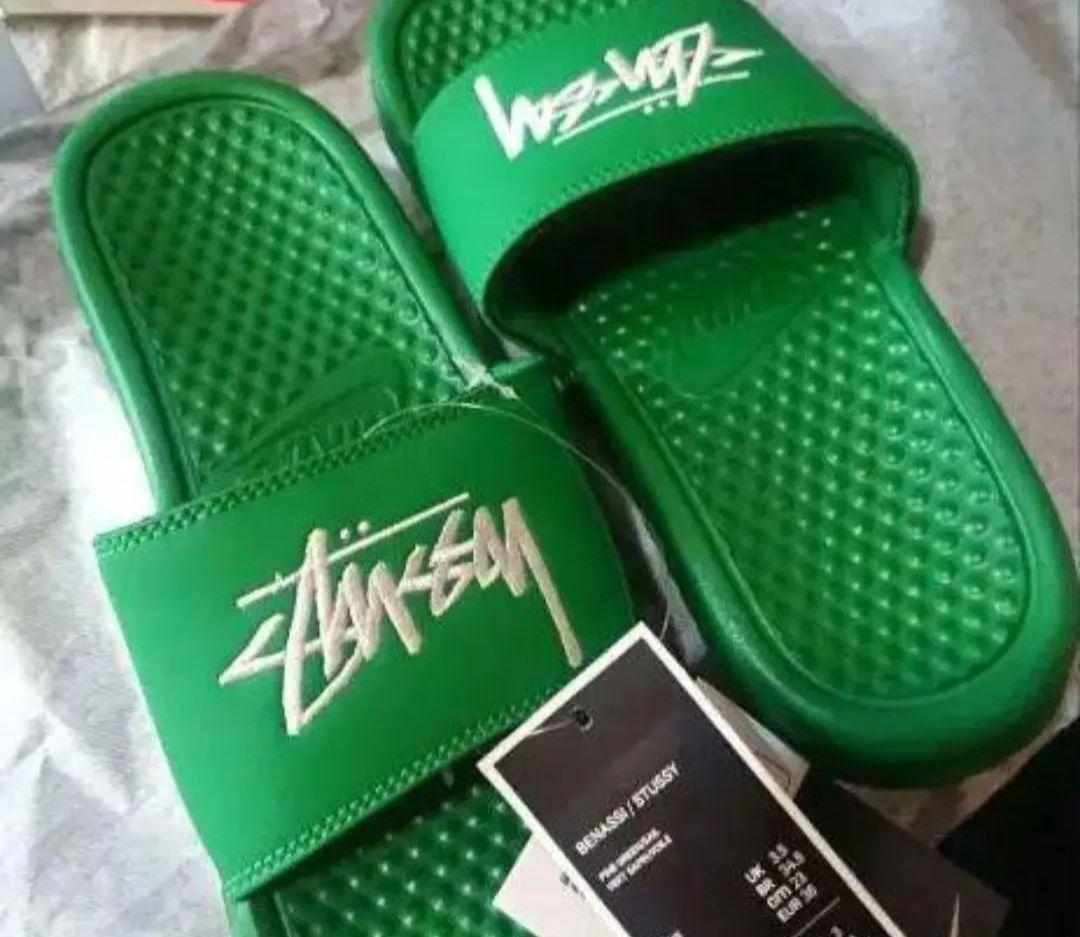 STUSSY　NIKE コラボ　ベナッシ