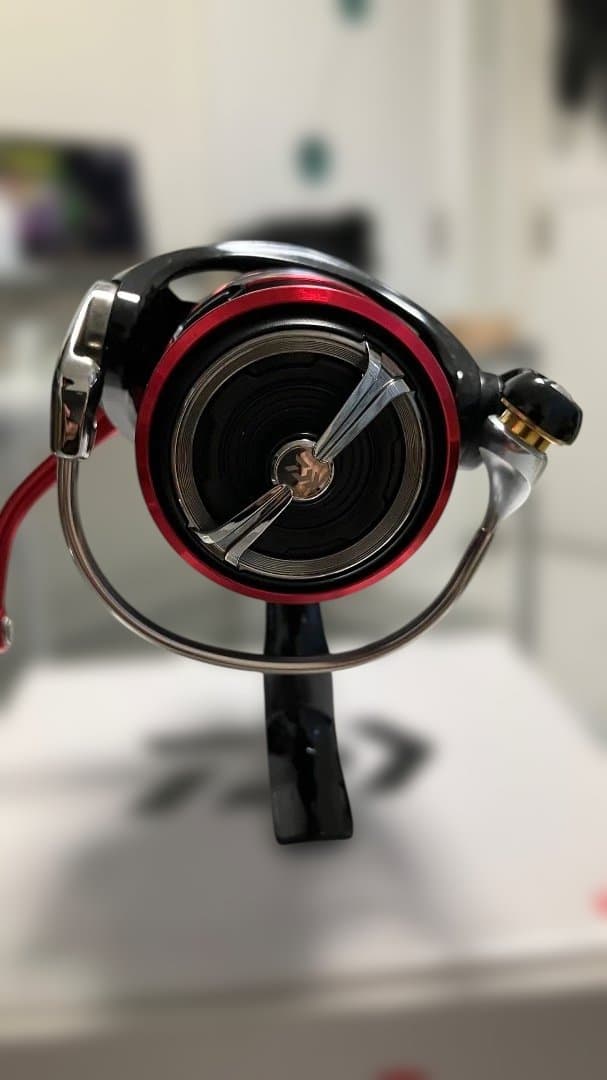 よ*ー様 18月下美人 MX LT2000S リール