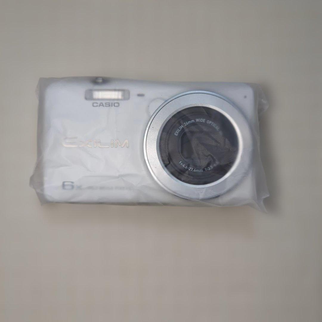 CASIO EXILIM EX-ZS26 コンパクトデジタルカメラ