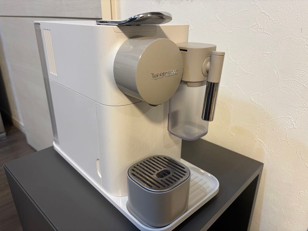 Nespresso エスプレッソマシン ホワイト