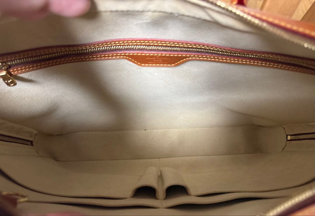 【超希少】ルイヴィトン ポルトドキュマン ノマドレザー