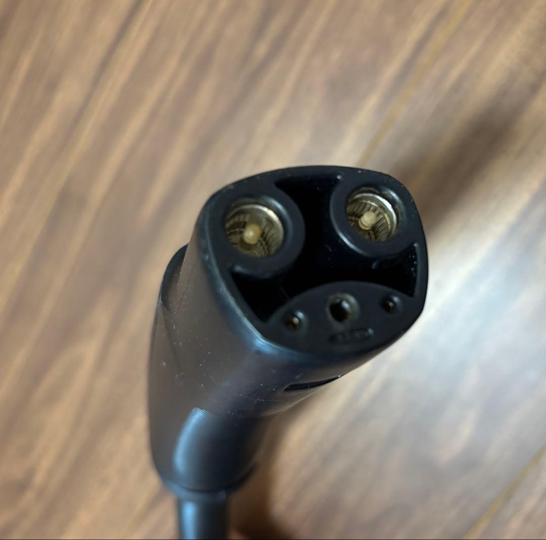 テスラ　チャデモアダプター　日本仕様