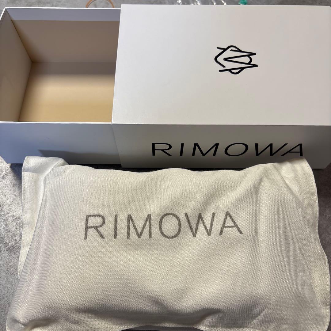 RIMOWA クロスボディバッグ　リモワ　クロスボディバック