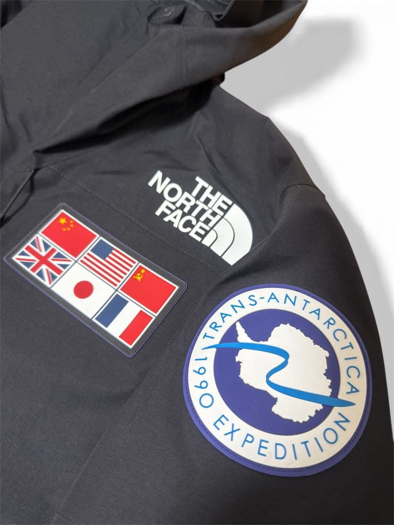 THE NORTH FACEトランスアンタークティカパーカー　ブラック Mサイズ